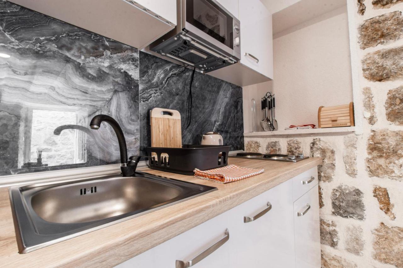 Apartments Florian Lopud Екстериор снимка