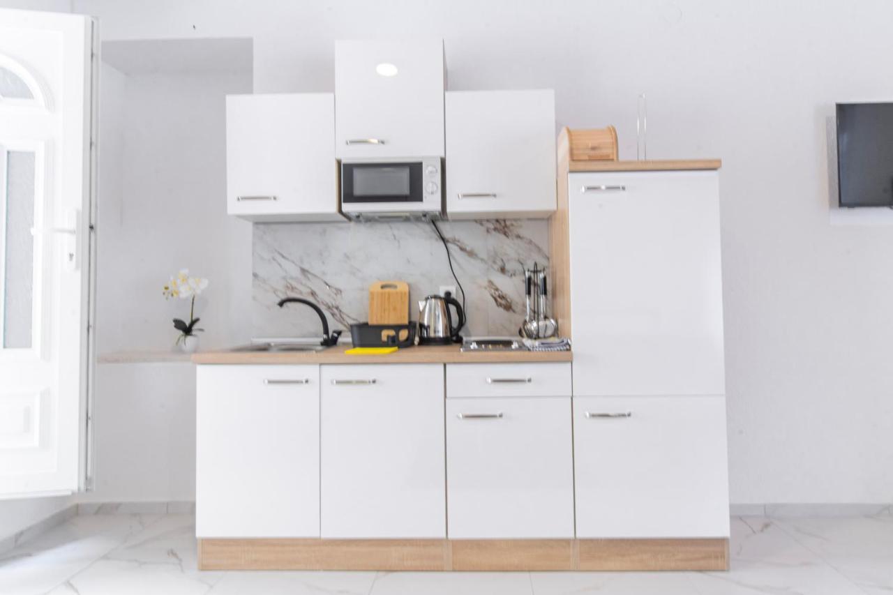 Apartments Florian Lopud Екстериор снимка
